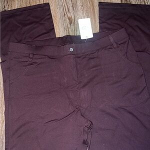 maroon jean / leggings